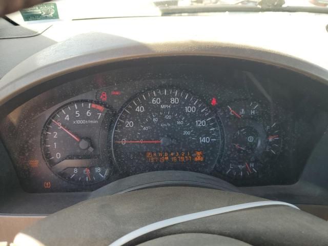 2004 Nissan Titan XE