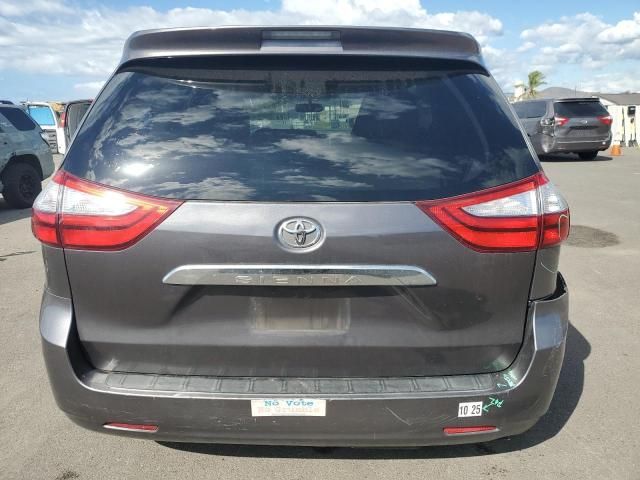 2015 Toyota Sienna LE