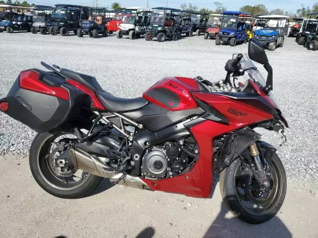 2024 Suzuki GSX1000 GT