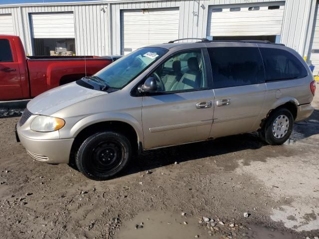 2004 Chrysler Town & Country LX