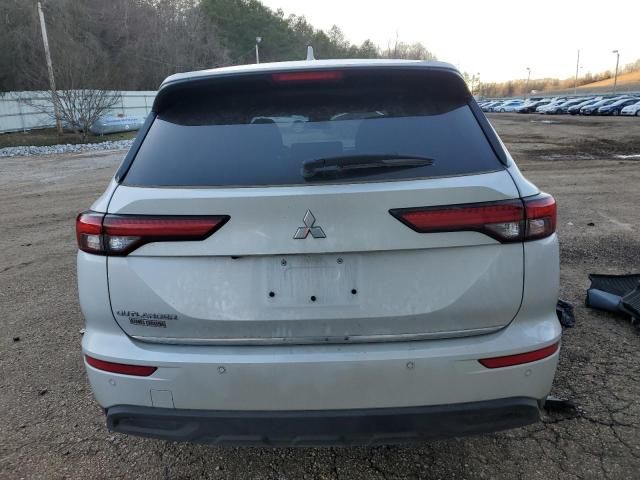 2024 Mitsubishi Outlander ES