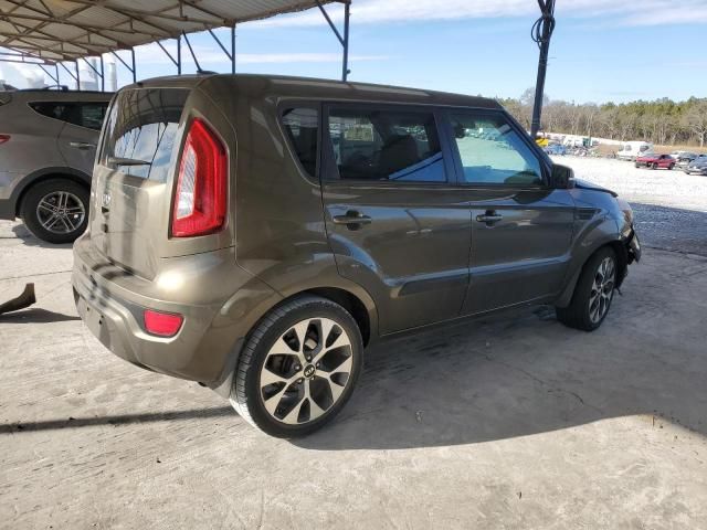 2013 KIA Soul +