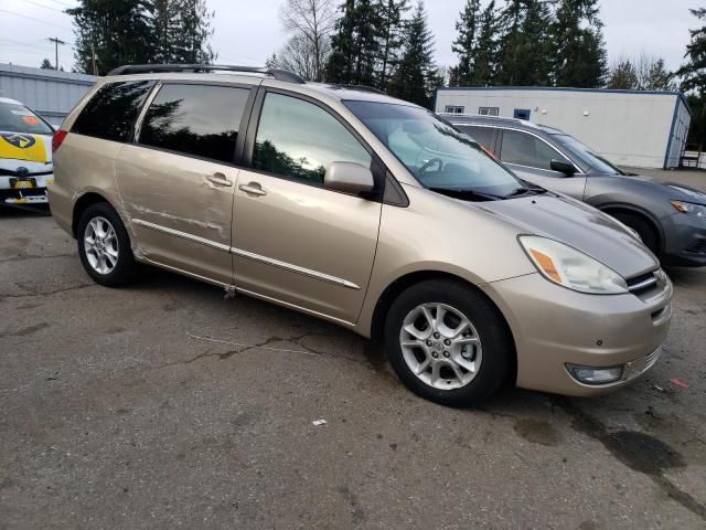 2004 Toyota Sienna XLE