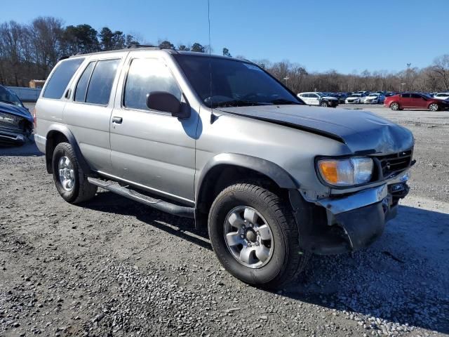 1999 Nissan Pathfinder XE