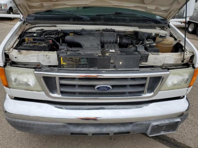 2006 Ford Econoline E450 Super Duty Cutaway Van