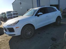 Carros salvage a la venta en subasta: 2022 Porsche Cayenne