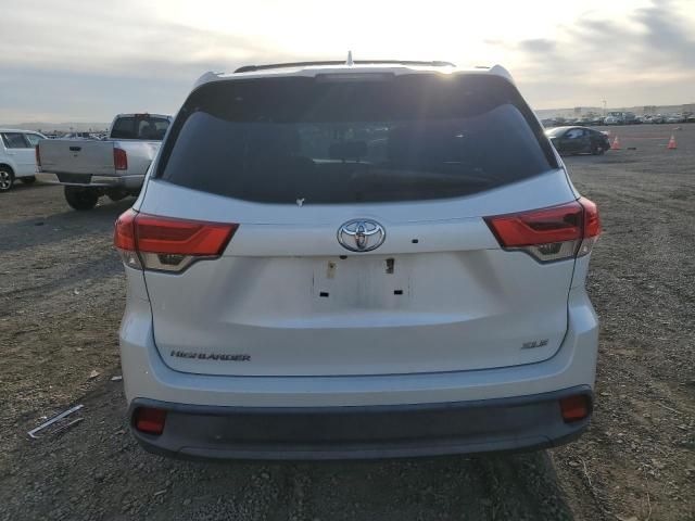 2018 Toyota Highlander SE