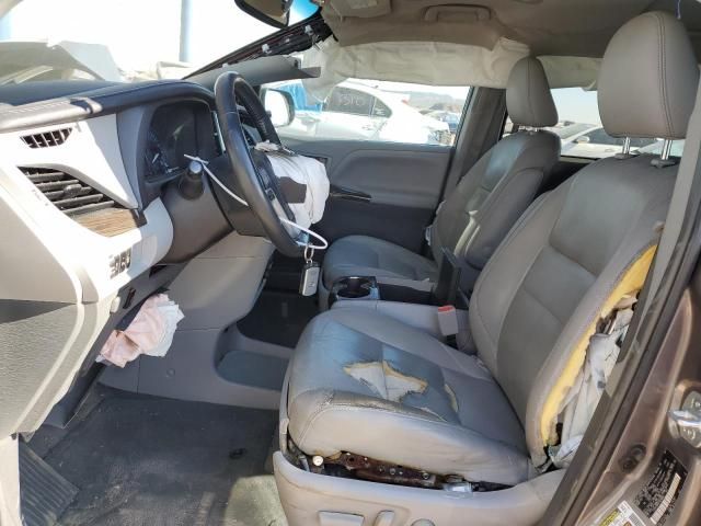 2015 Toyota Sienna XLE