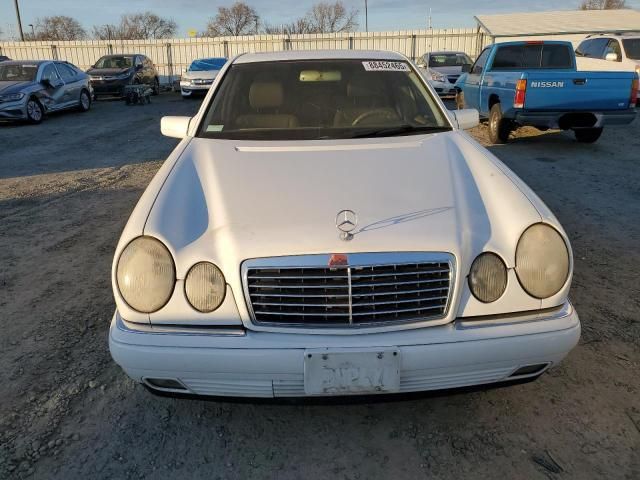 1999 Mercedes-Benz E 320