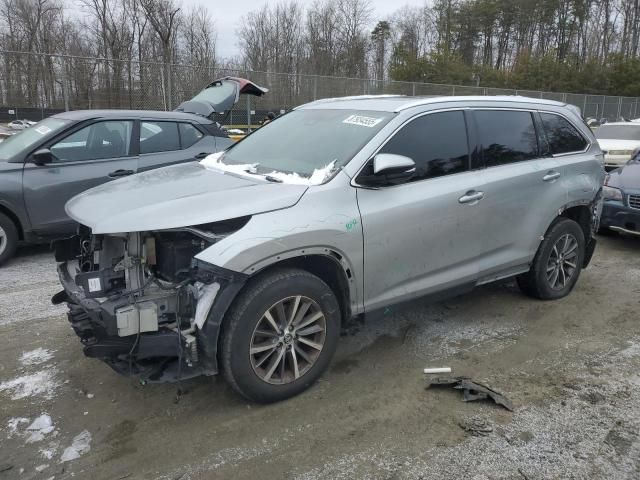 2019 Toyota Highlander SE