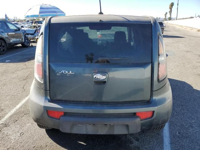 2011 KIA Soul +