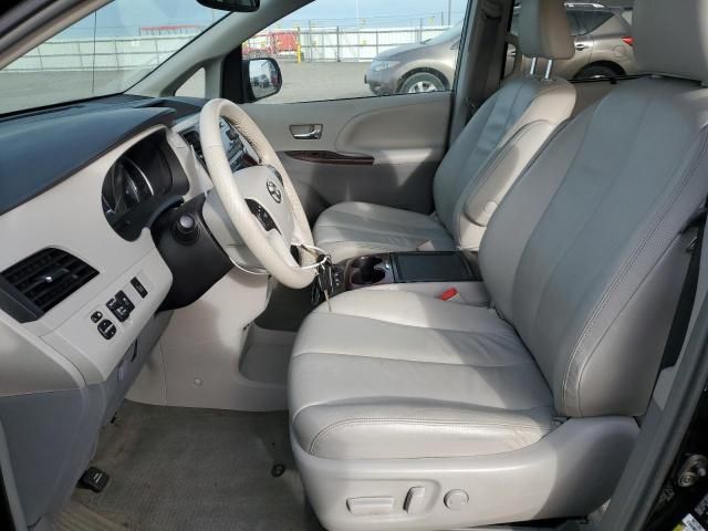 2014 Toyota Sienna XLE