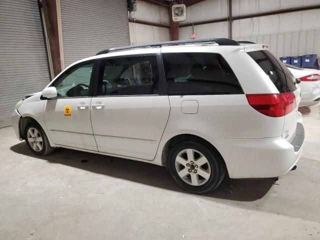 2004 Toyota Sienna XLE