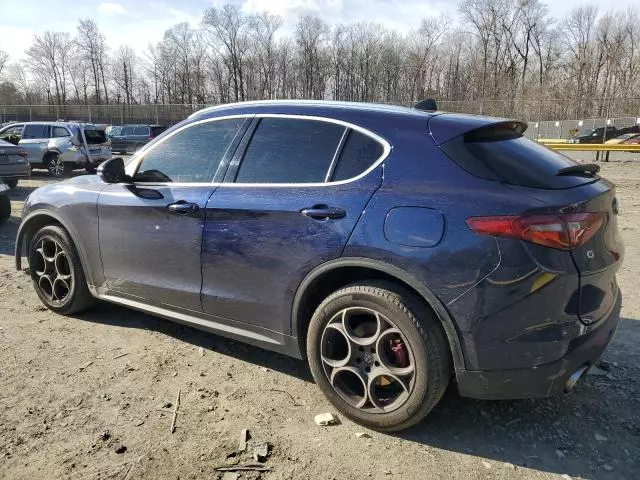 2018 Alfa Romeo Stelvio TI Luxury