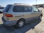 2000 Toyota Sienna LE