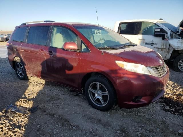 2011 Toyota Sienna LE