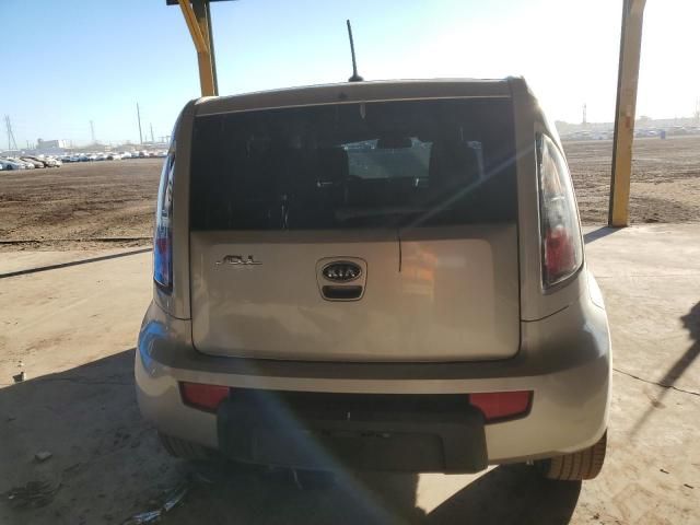 2011 KIA Soul +