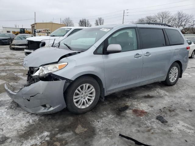 2014 Toyota Sienna XLE