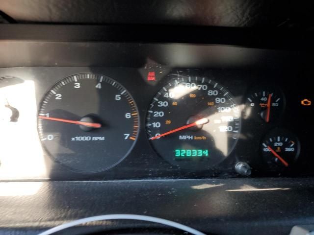 2000 Jeep Grand Cherokee Laredo