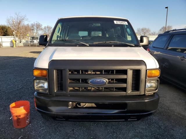 2010 Ford Econoline E350 Super Duty Wagon