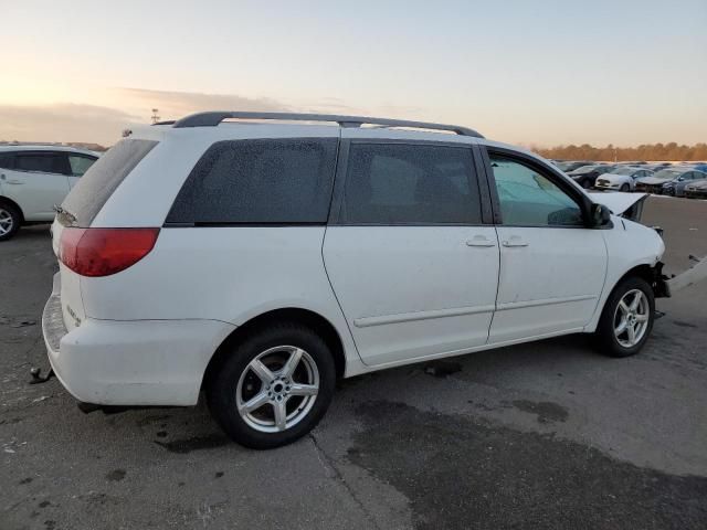 2006 Toyota Sienna LE