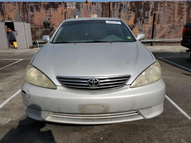 2005 Toyota Camry LE