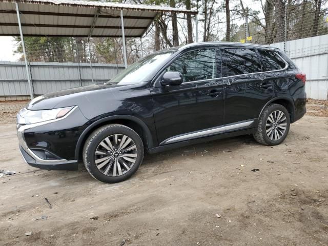 2020 Mitsubishi Outlander SE