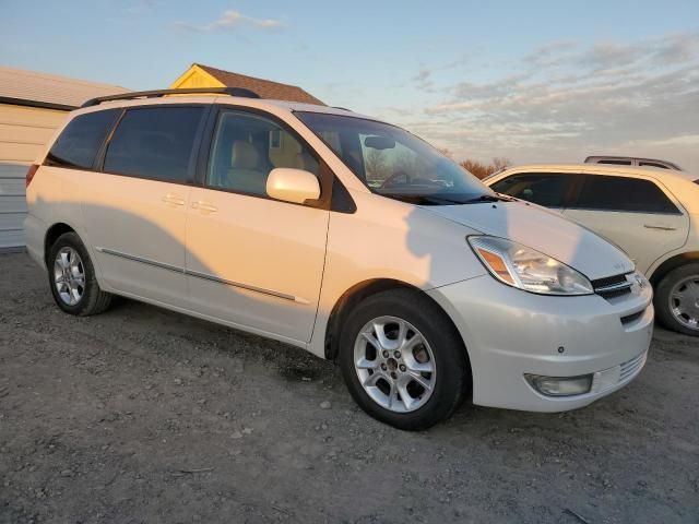 2005 Toyota Sienna XLE