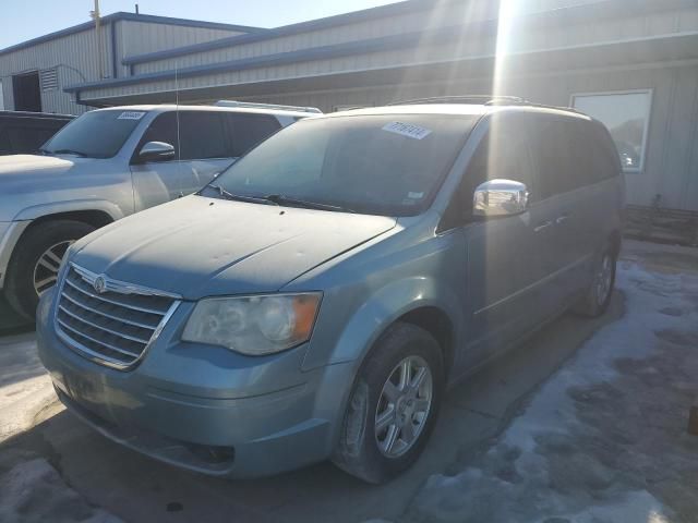 2010 Chrysler Town & Country Touring