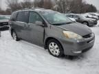 2004 Toyota Sienna CE