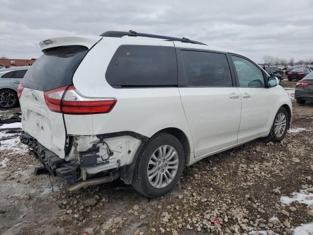 2015 Toyota Sienna XLE