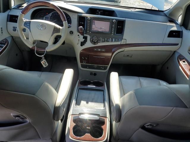 2011 Toyota Sienna XLE