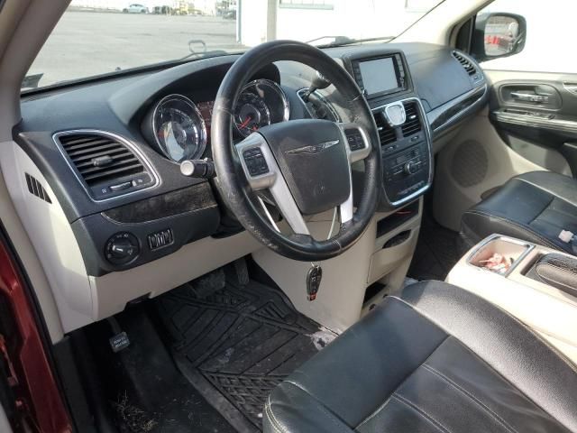 2015 Chrysler Town & Country Touring