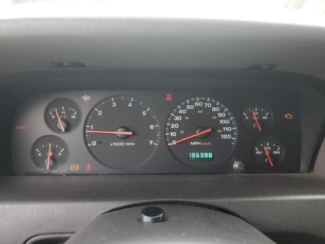 2000 Jeep Grand Cherokee Laredo