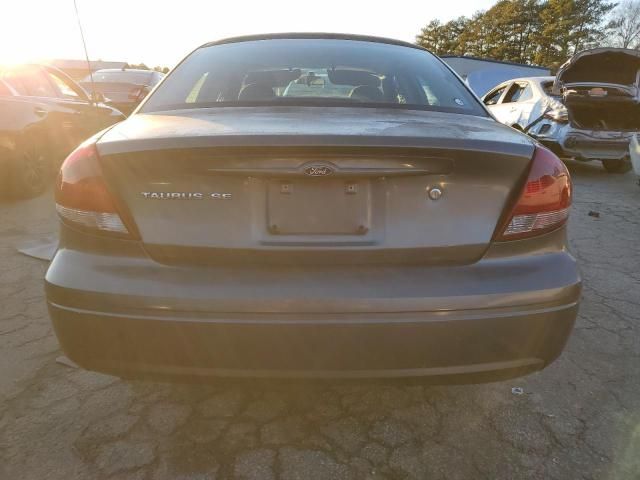 2005 Ford Taurus SE