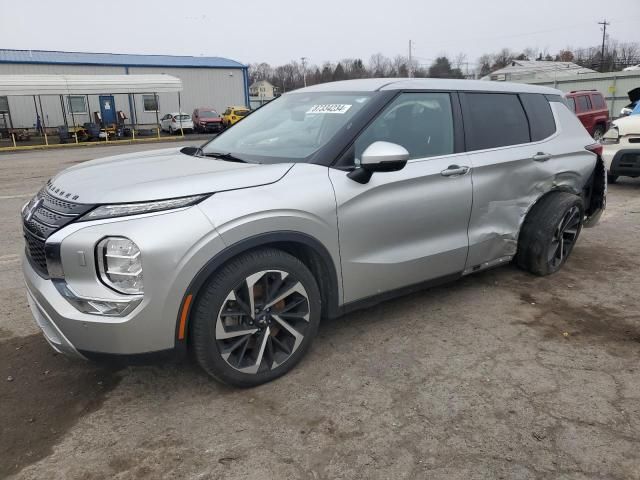 2022 Mitsubishi Outlander SE