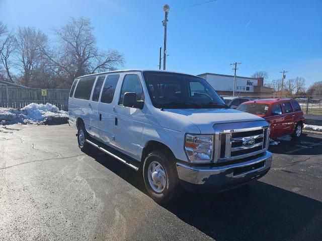 2013 Ford Econoline E350 Super Duty Wagon