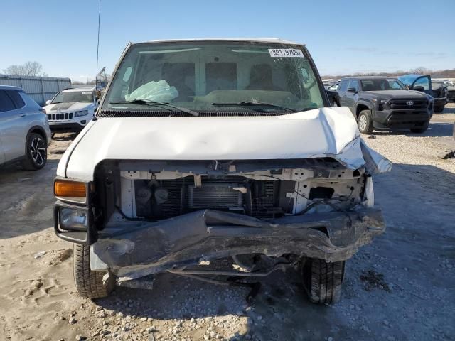 2013 Ford Econoline E350 Super Duty Van