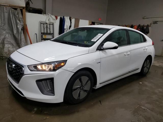 2020 Hyundai Ioniq SE