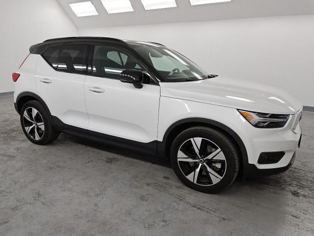 2022 Volvo XC40 P8 Recharge Plus