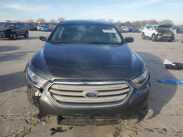 2018 Ford Taurus SE