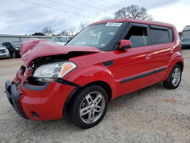 2010 KIA Soul +