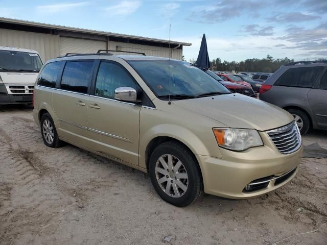 2011 Chrysler Town & Country Touring L