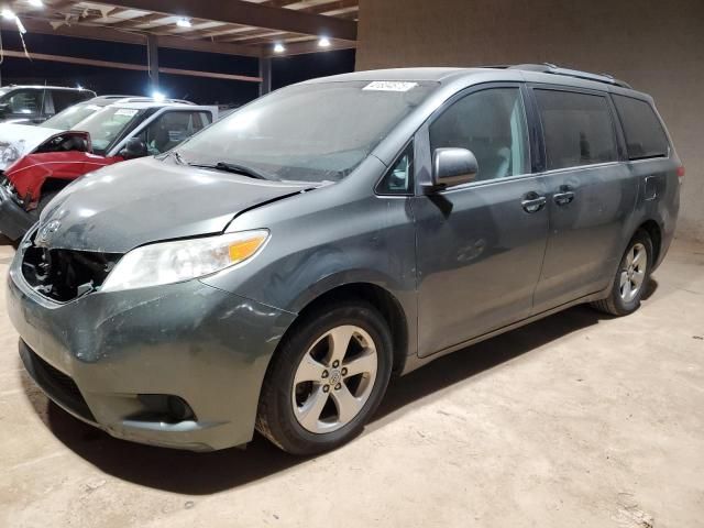 2012 Toyota Sienna LE