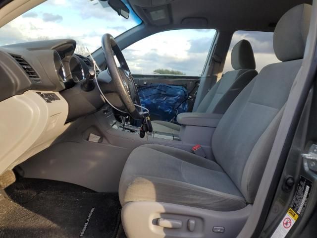 2013 Toyota Highlander Base