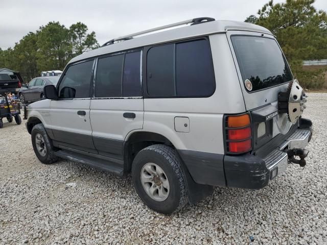 1995 Mitsubishi Montero LS