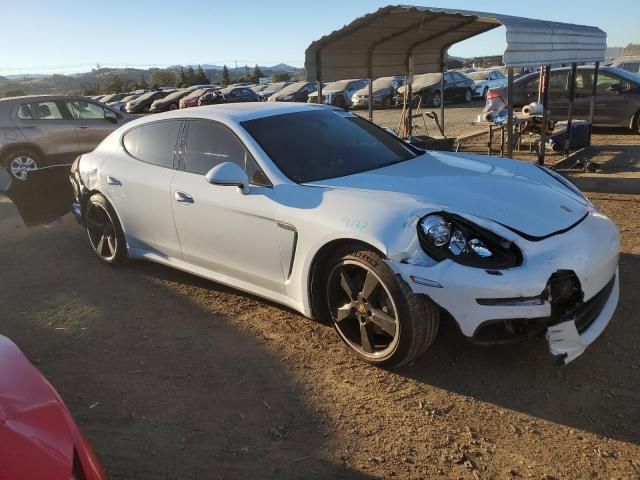 2016 Porsche Panamera 2