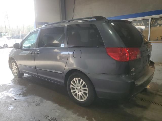 2007 Toyota Sienna XLE