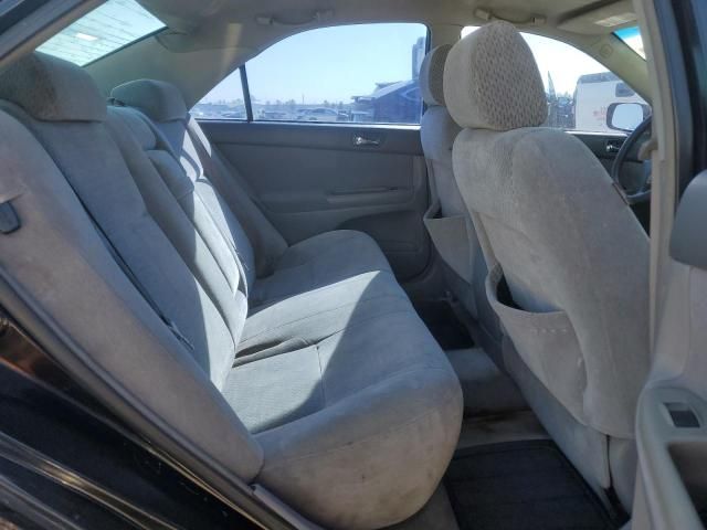 2004 Toyota Camry LE