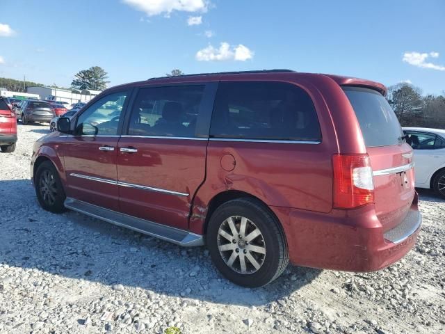 2012 Chrysler Town & Country Touring L